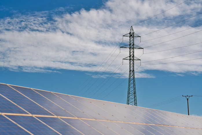 Producătorul de energie austriac Enery ia un credit de 85 mil.euro de la Intesa Sanpaolo pentru proiectul hibrid solar-fotovoltaic şi stocare de la Ogrezeni, judeţul Giurgiu, parte a unei finanţări de 460 mil.euro