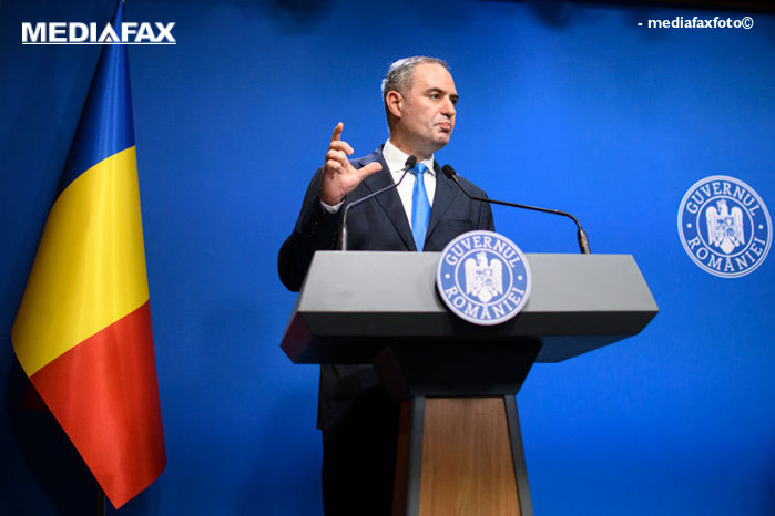 Proiect de buget 2026. Ministerul de Finanţe a publicat proiectele legilor bugetului pe 2026: ţinta de deficit bugetar a rămas la 6,2% din PIB, iar creşterea economică anticipată la 1%. Cum arată toţi parametri bugetari pentru acest an