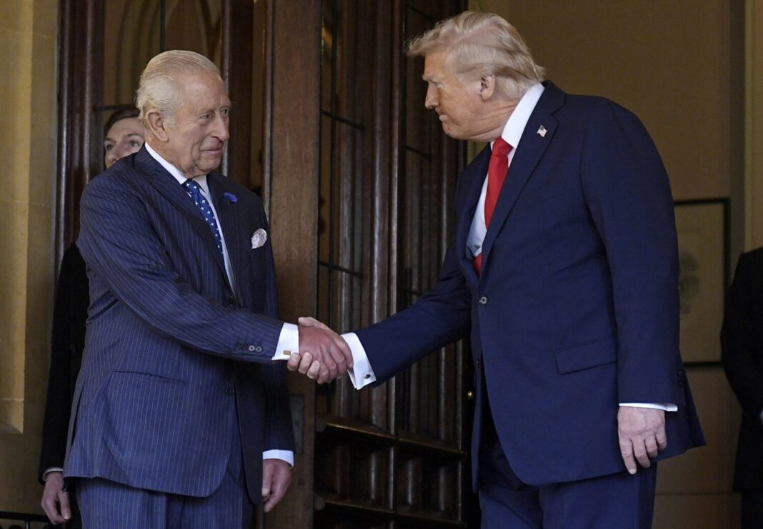 Regele Charles îl va vizita pe Trump luna viitoare, în contextul în care președintele american tocmai a criticat guvernul britanic