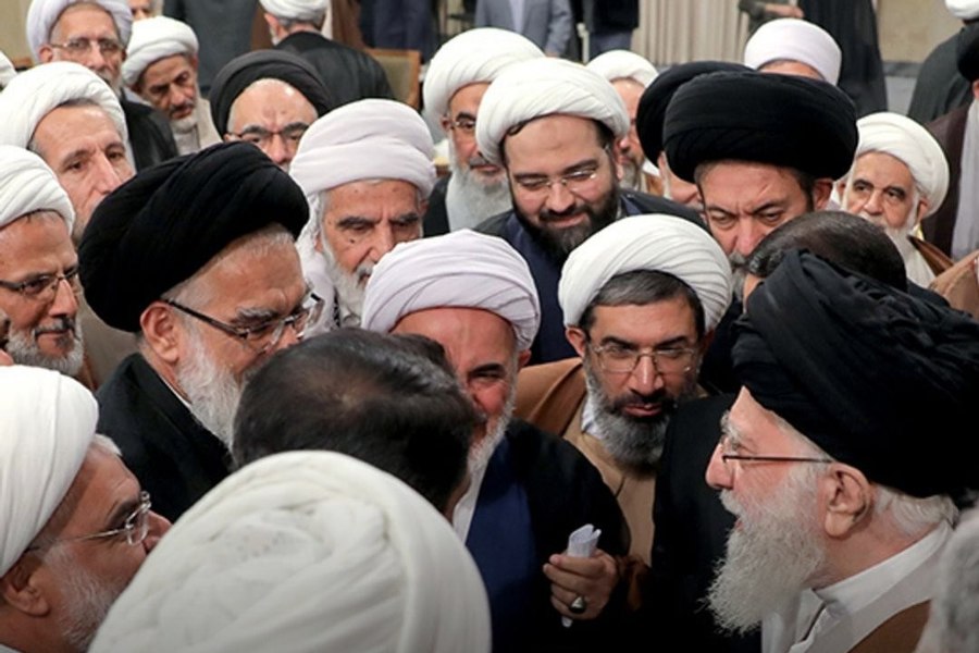 Republica Islamică este construită să reziste chiar și asasinării Ayatollahului. Va trece și de data asta testul? Lecțiile istoriei