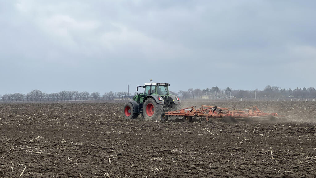 RFI: Agricultorii moldoveni se pregătesc pentru un sezon agricol dificil și cer sprijin în fața scumpirii carburanților