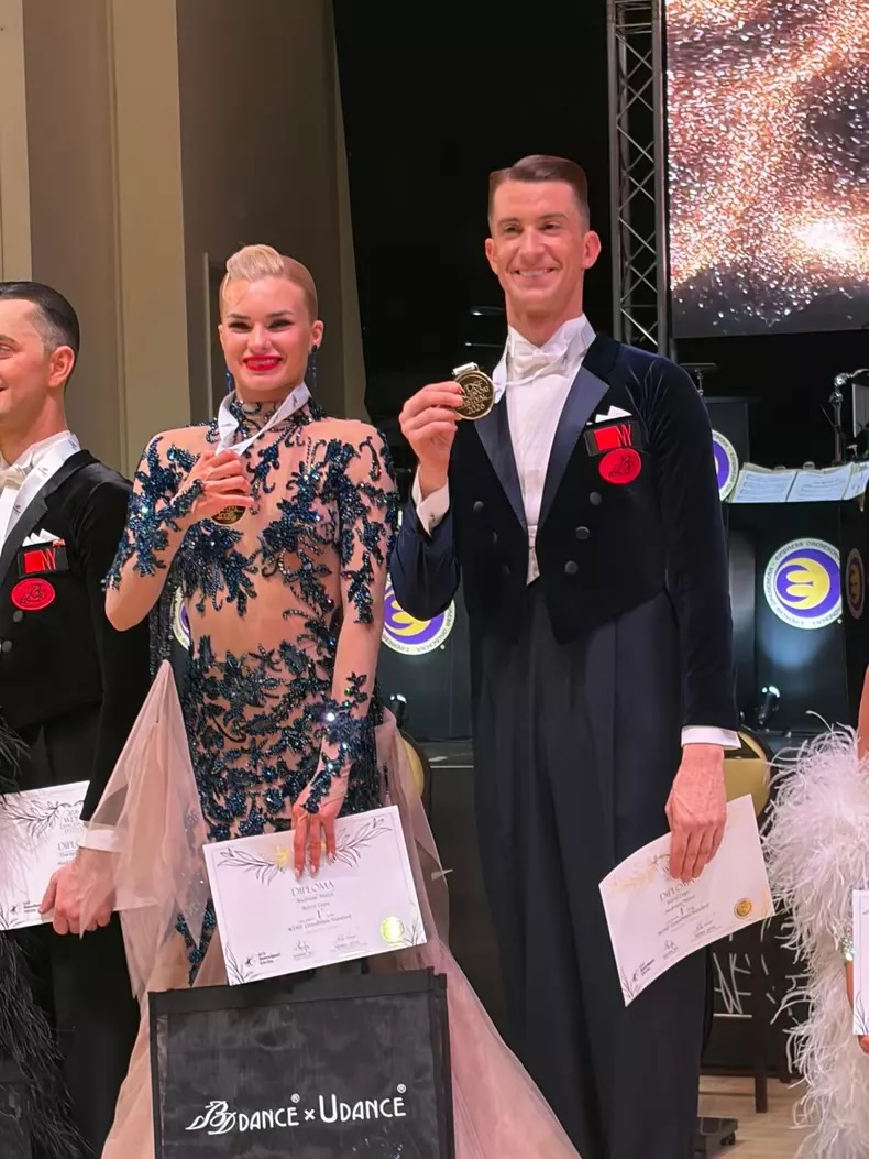 România dansează spre glorie: triumf istoric la Blackpool / Perechea Rareș Cojoc – Andreea Matei a cucerit Grand Slam-ul World DanceSport Federation