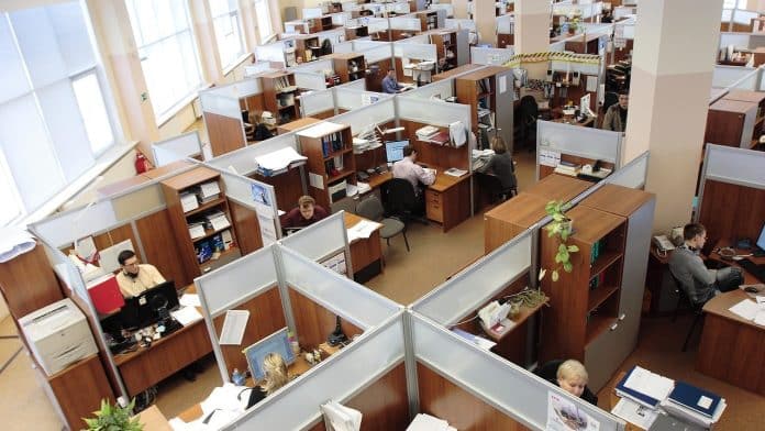 România: peste 1.500 angajați în ianuarie în instituțiile publice, față de aceeași lună din 2025