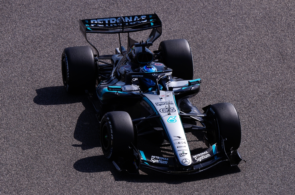 Russell, pole positon în cursa Sprint de F1 din China – Dezamăgire pentru Verstappen