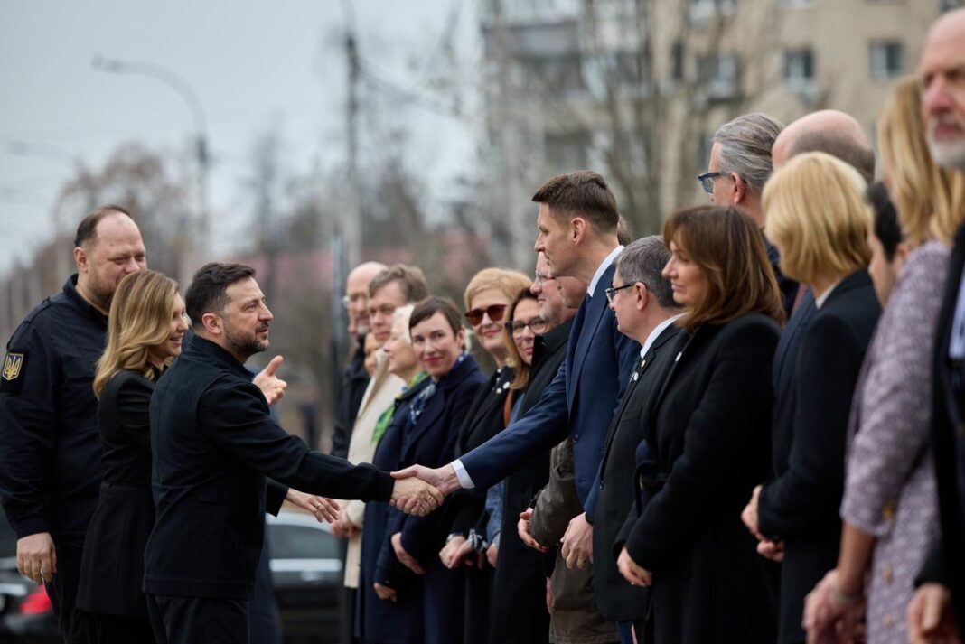Șeful Senatului, Mircea Abrudean, la comemorarea masacrului de la Bucea / La ceremonie a participat președintele Volodimir Zelenski