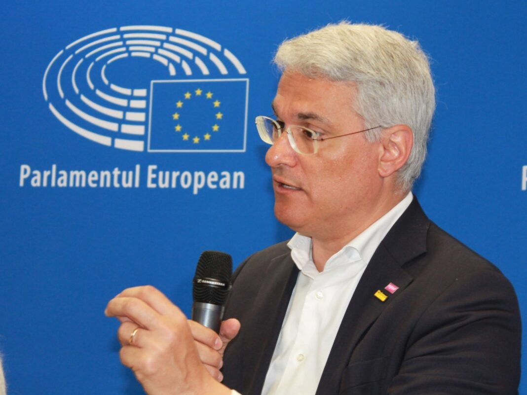Senatul dezbate luni mpțiunea simplă împotriva ministrului Investițiilor și Proiectelor Europene, Dragoș Pîslaru