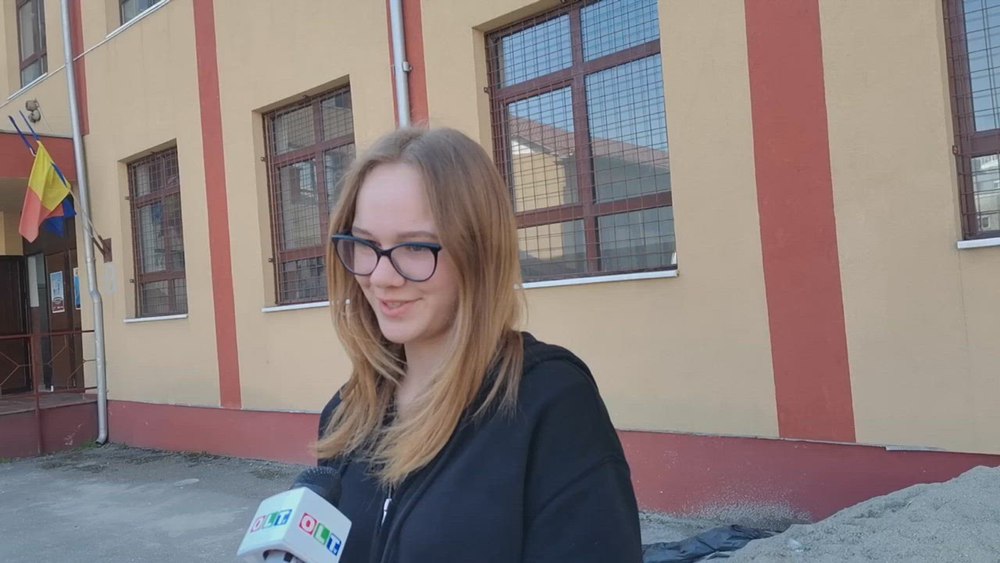 Simulare Evaluarea Națională 2026. Elevii au ieșit plini de speranță din sala de examen. „Mă așteptam la mai greu”