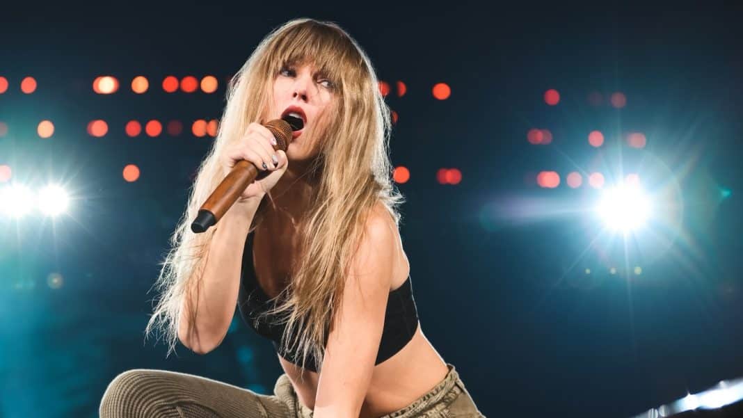 Taylor Swift îi face un cadou memorabil Selenei Gomez