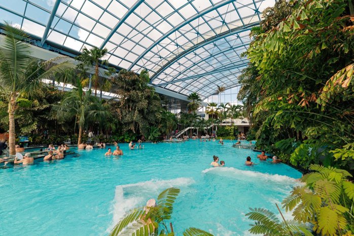 Therme Bucureşti a avut 1,7 milioane de vizitatori în 2025, dintre care 30% au fost străini. „Observăm o dublare a numărului de turişti veniţi din Spania, Grecia, Bulgaria, Israel, Franţa şi Olanda“. Complexul Therme a fost deschis în 2016, în urma unei investiţii iniţiale de aproximativ 50 mil. euro