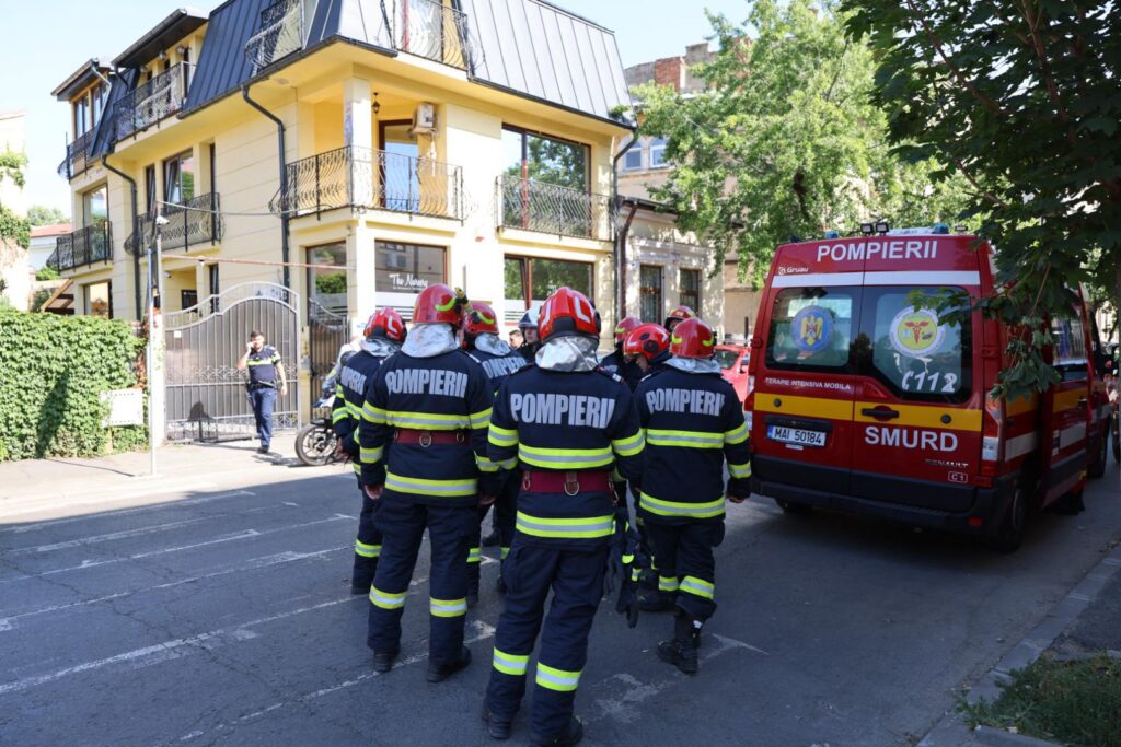 Tragedie în cartierul bucureștean Băneasa / Copil de 5 ani, mort după ce a căzut de la etajul 7