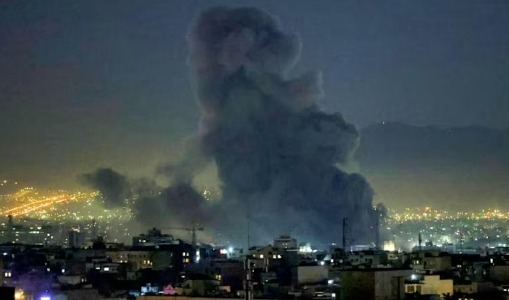 Un cetățean chinez a fost ucis în bombardamentele din Teheran. Ministrul de Externe al Beijingului a condamnat atacurile SUA-Israel