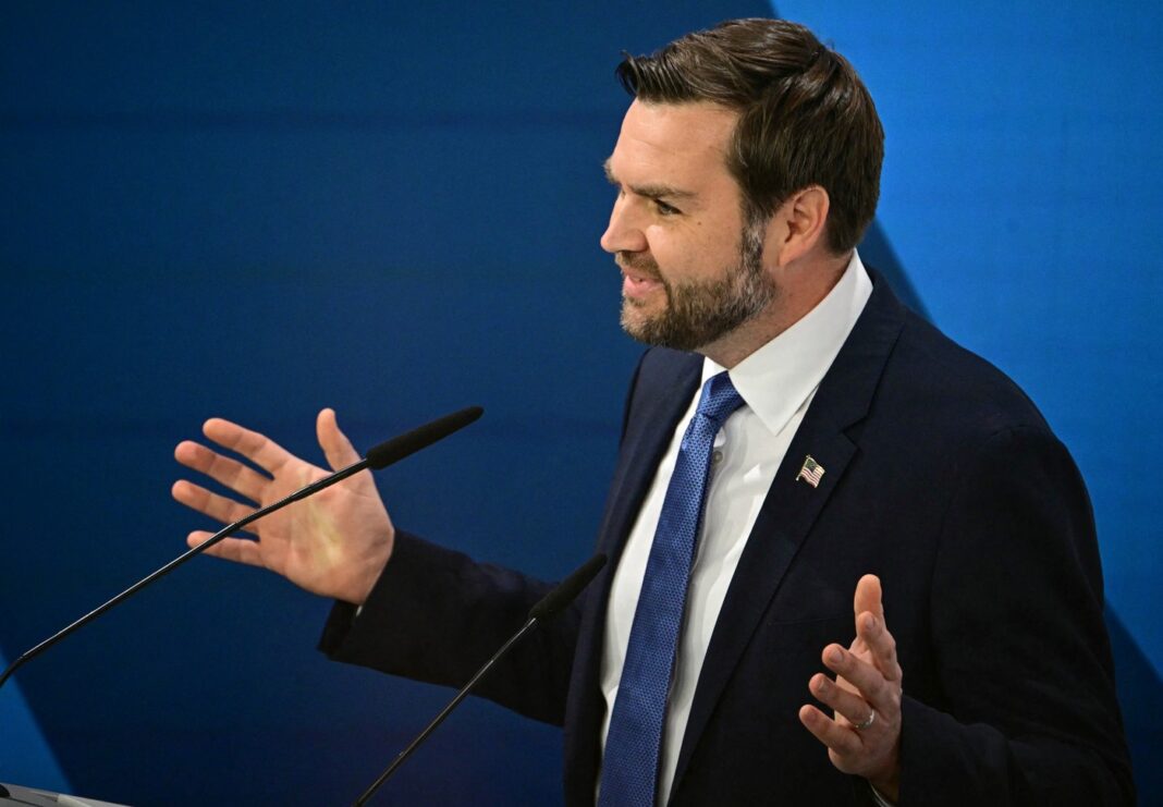 „Unde naiba e JD Vance?”: De ce vicepreședintele lui Trump este absent din războiul cu Iranul