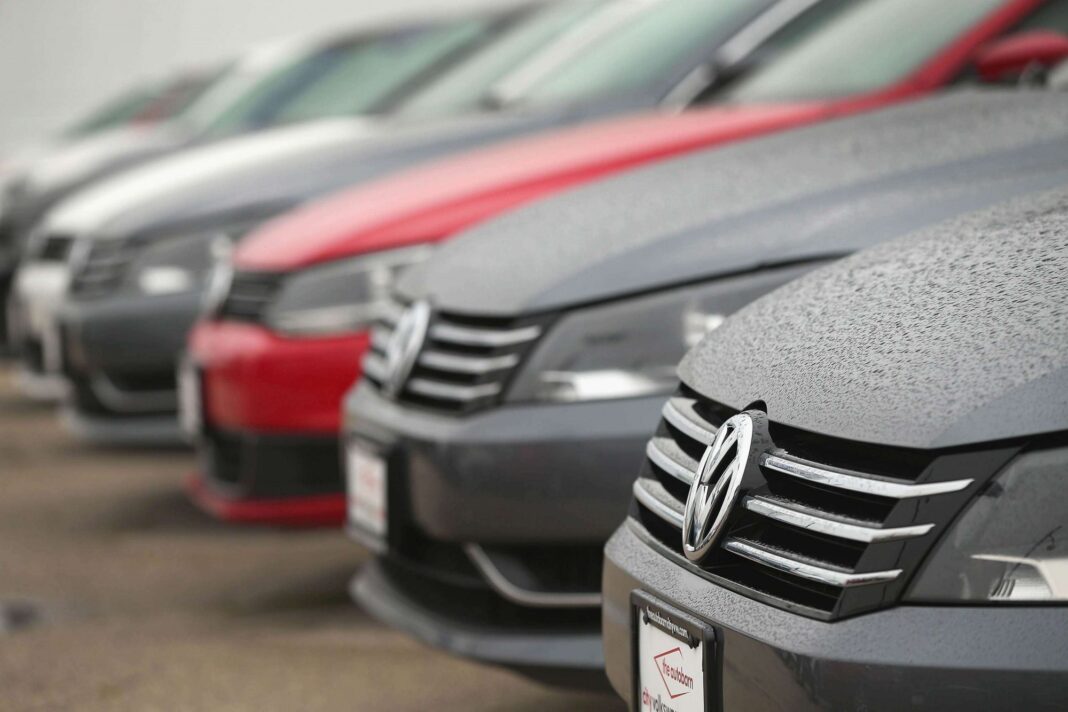 Volkswagen recheamă zeci de mii de mașini electrice, din cauza riscului la baterii