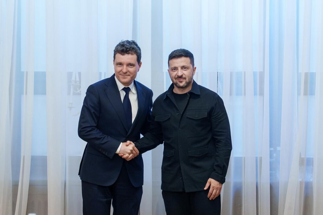 Volodimir Zelenski a ajuns la București / Nicușor Dan îl primește, la ora 12, la Cotroceni