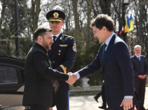 Volodimir Zelenski a fost primit cu onoruri militare la Palatul Cotroceni de către Nicușor Dan