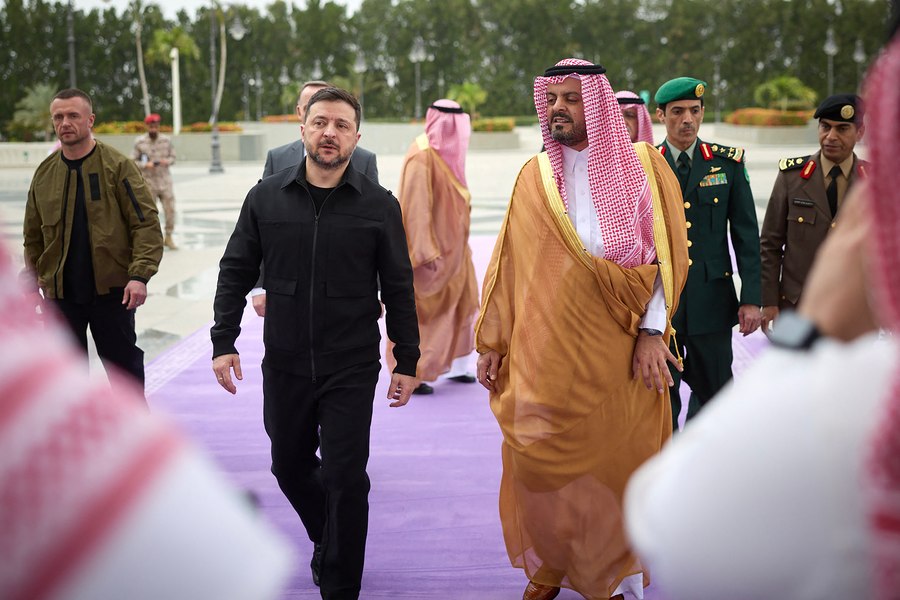 Volodimir Zelenski, vizită neanunțată în Arabia Saudită pentru un acord de apărare aeriană