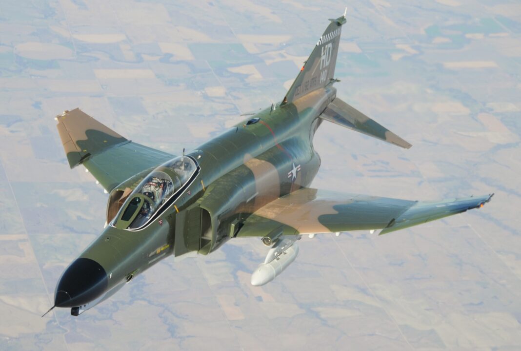 WSJ: Teheranul luptă cu avioane care datează din timpul războiului din Vietnam / Aeronavele au intrat în serviciu cu un deceniu înainte să se nască JD Vance