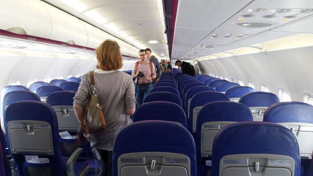 Zborurile pe aeroportul din Dubai, reluate treptat după un incendiu provocat de o dronă