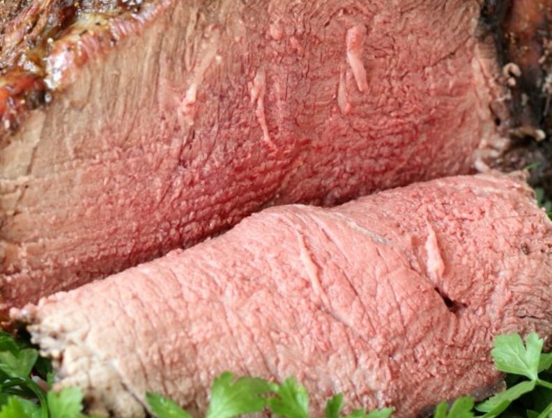 Zeci de tone de carne de vită din Brazilia, cu hormoni interziși în UE, au ajuns pe piața europeană