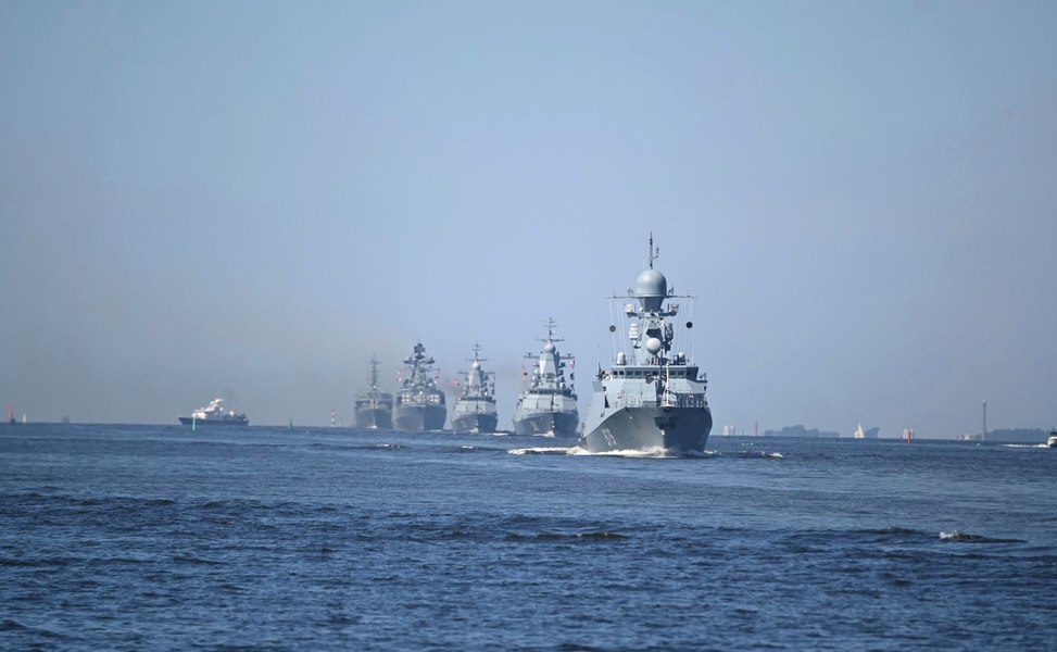 Acord militar de 10 miliarde de dolari pentru nave de război. Documentul a fost semnat de Australia și Japonia