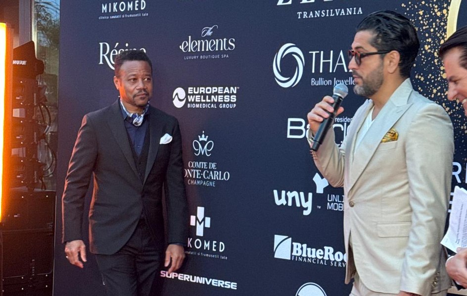 Actorul american Cuba Gooding Jr., moment artistic neașteptat în timpul cinei exclusiviste la care a fost invitat în prima lui seară în România
