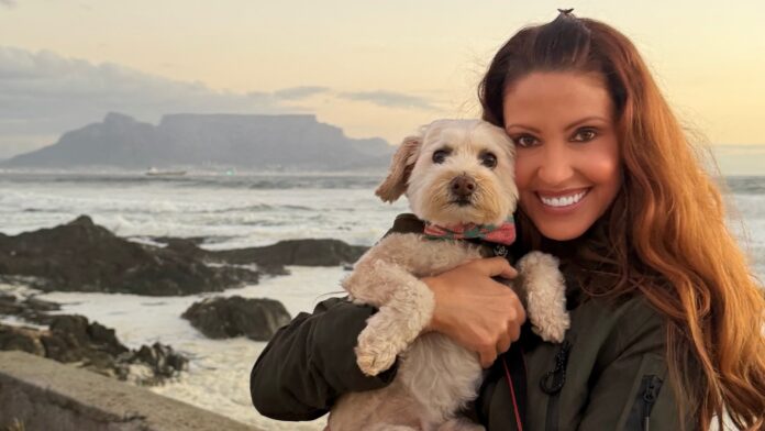 Actrița Shannon Elizabeth susține că a depășit pragul de 1,2 milioane de dolari în prima săptămână pe OnlyFans