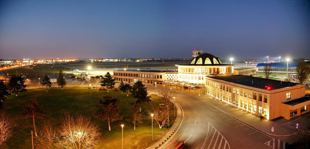 Aeroportul Băneasa va fi modernizat. Trei giganți internaționali se bat pentru proiectul de modernizare