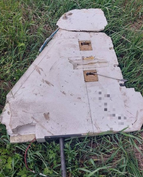 Alertă în centrul Republicii Moldova: fragmente de dronă, depistate într-un sat