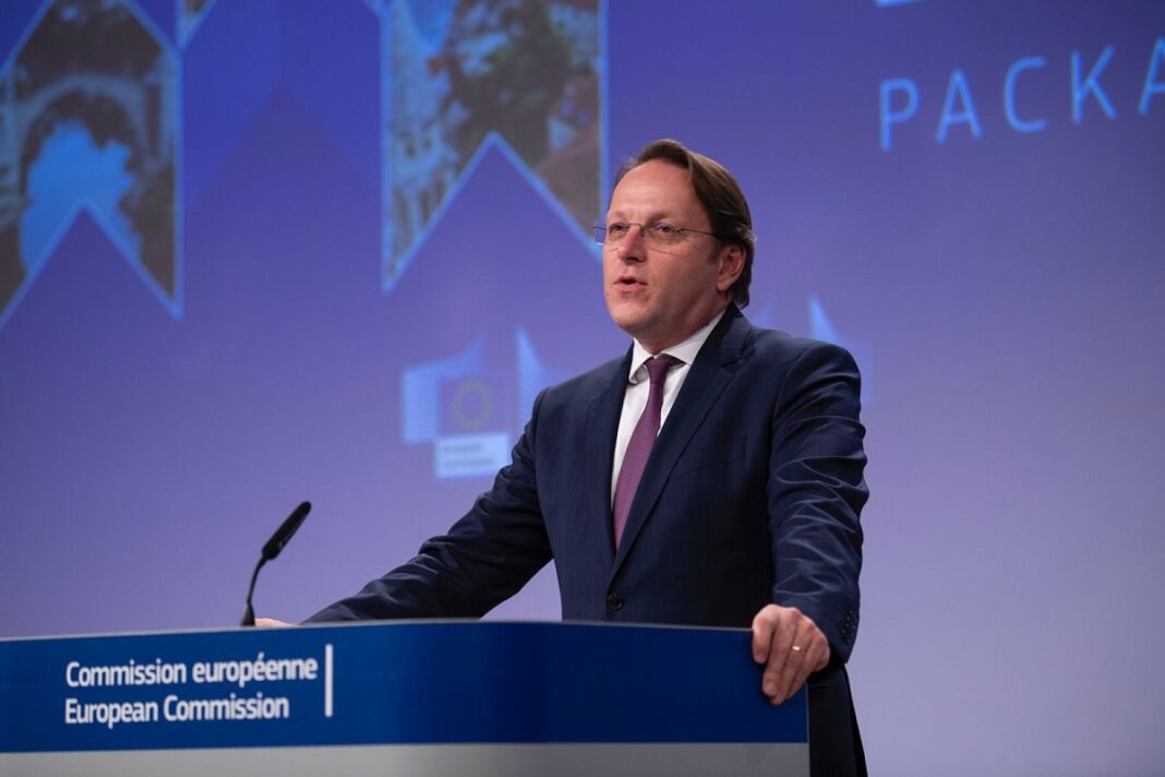 Ancheta privind presupuse acțiuni de spionaj care îl vizează pe comisarul european ungar Oliver Varhely, un apropiat al lui Viktor Orban, este aproape finalizată