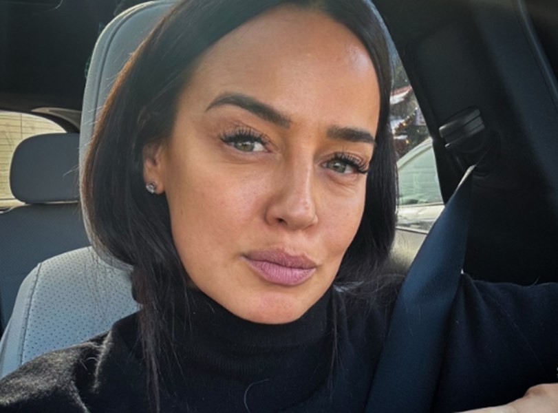 Andreea Raicu critică piesa „Mamacita” a Fraților Velea: „Se vorbește despre o fetiță de 8 ani și spun, la un moment dat, ceva de genul «mă duc să o fac a mea»”