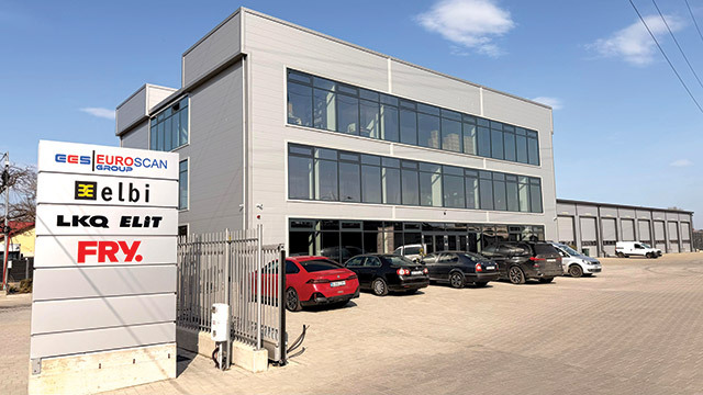 Antreprenori locali. Grupul Express Euroscan din Suceava, care a cumpărat Denis Spedition, investiţie de 3,5 mil. euro într-o clădire de birouri. Express Euroscan este o afacere de familie, înfiinţată în 2006, cu sediul în Bosanci, Suceava