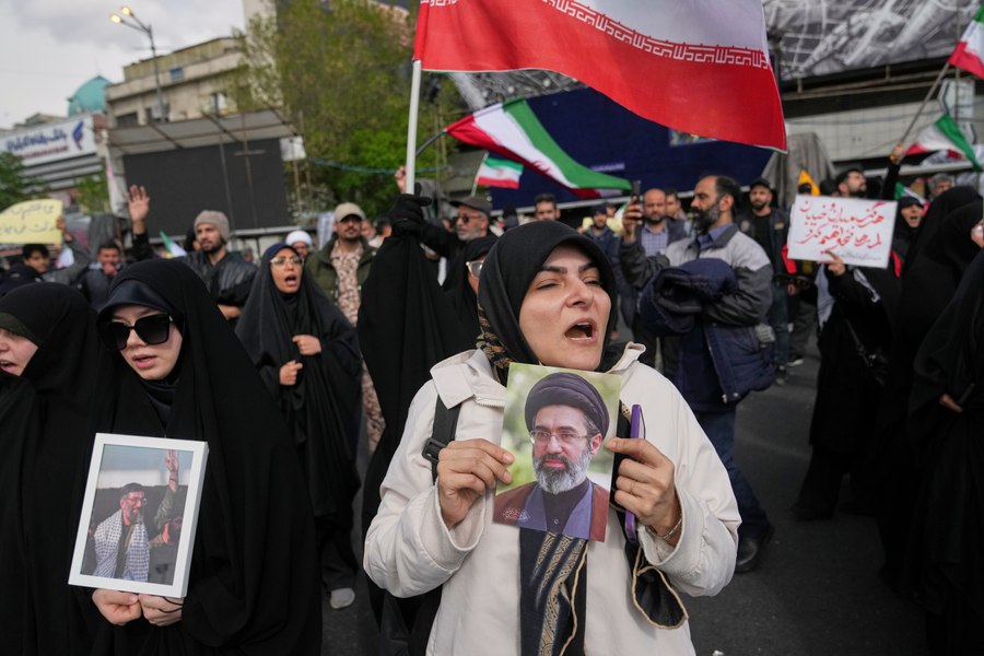 Anunțul armatei israeliene privind campania de bombardamente asupra Iranului. Atacurile în Liban continuă