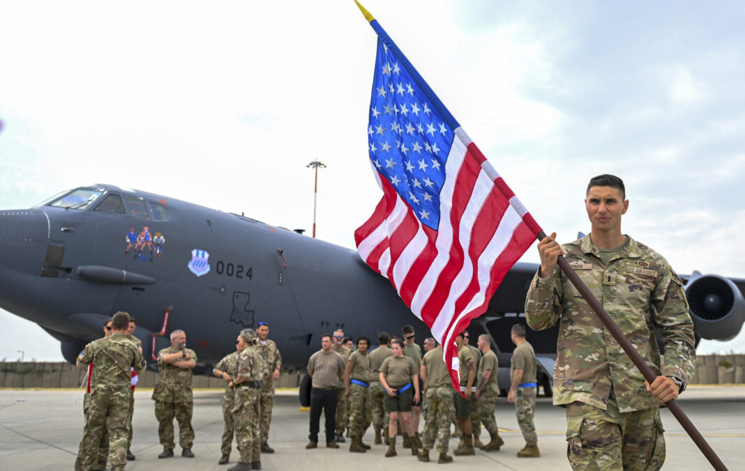 Armata americană confirmă predarea tuturor bazelor importante din Siria