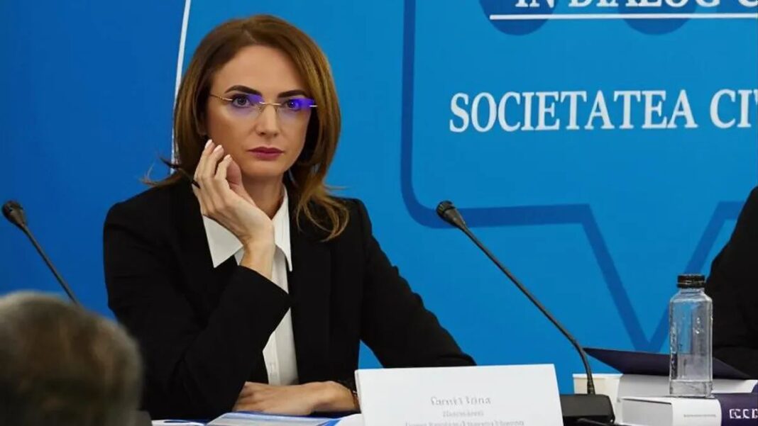 BREAKING: Înalta Curte acordă sporul SIIJ de 2% din salariu pe zi tuturor magistraților în activitate la data existenței fostei Secții Speciale, însă doar pe perioada limitată a funcționării acestei Secții, 2018-2019. Motivarea va indica dacă sporul se aplică și pe viitor