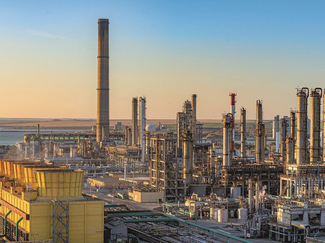 Bursă. Acţiunile Rompetrol Rafinare au crescut cu 30% de când compania a anunţat rezultatele pentru anul trecut şi a izbucnit războiul din Iran