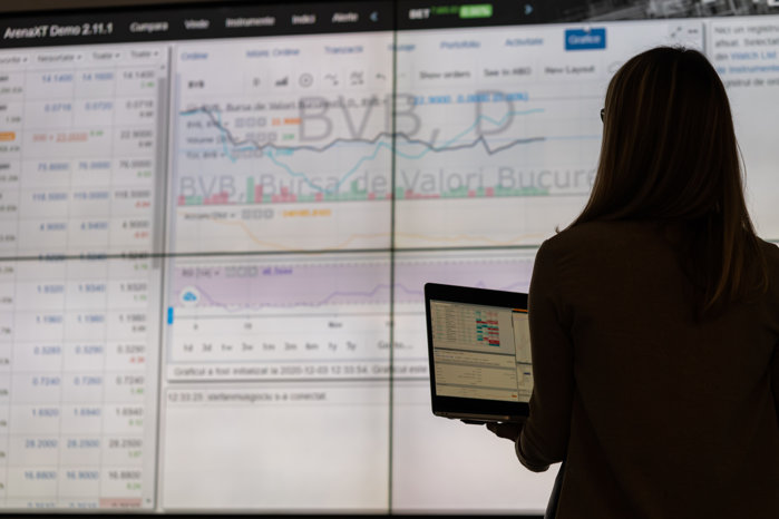 Bursă. Care sunt cele mai darnice companii. Ce ştim de propunerile de dividende pe până acum pentru 2026: randamente de până la 10%, cu energie, bănci şi industrie în prim-plan