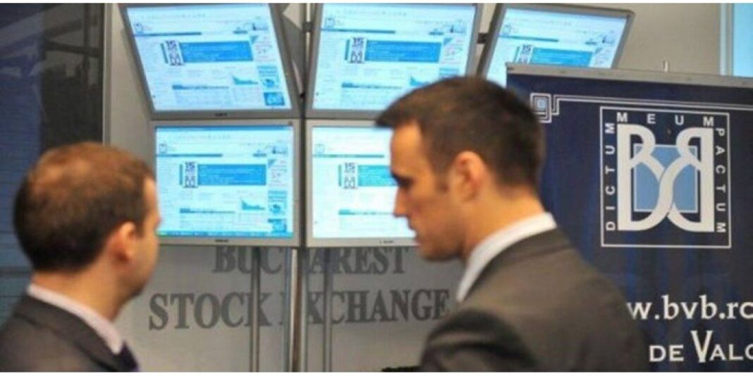 Bursa de la București scade puternic după criza politică: indicii pierd aproape 2%