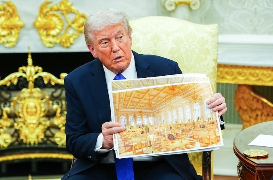 Când luxul devine „problemă de securitate națională”. Trump cere reluarea lucrărilor la sala de bal de la Casa Albă
