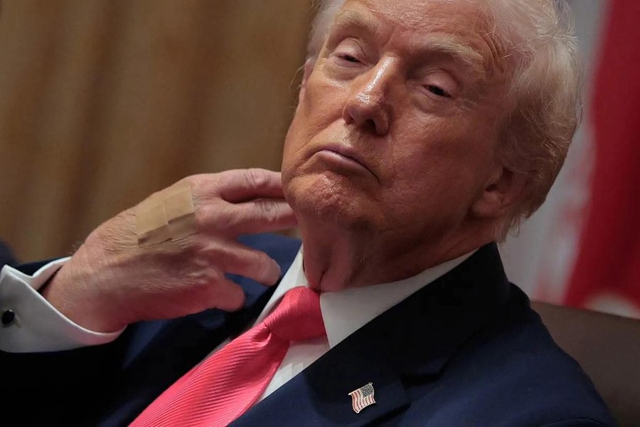 Casa Albă, nevoită să dezmintă zvonurile de pe rețelele sociale că „Trump este mort”: Președintele este „în viață și lucrează”