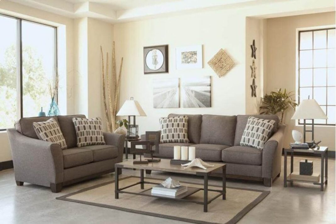 Casele din zonele periurbane, tot mai scumpe: Ștefăneștii de Jos conduce topul național al prețurilor