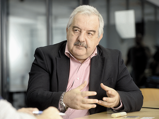 Cătălin Dragostin, expert în energie: O STRATEGIE NUCLEARĂ CONFUZĂ, ÎNTR-O STRATEGIE ENERGETICĂ INEXISTENTĂ (Partea II-a). Consecinţele actuale ale proastelor guvernări post-decembriste in domeniul energiei nucleare