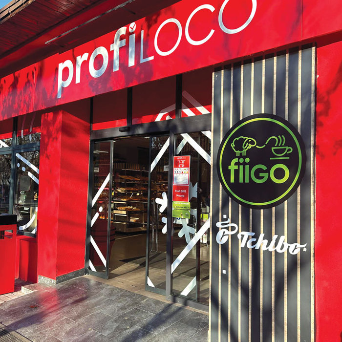 Cea mai mare restructurare din retailul alimentar a trecut pe sub orice radar: Cum a făcut Profi să ajungă de la 18.000 la 4.000 de salariaţi în doar cinci ani? Pe site-ul retailerului apare în continuare mesajul „peste 25.000 de angajaţi şi parteneri“, dar datele de la Ministerul de Finanţe spun o altă poveste