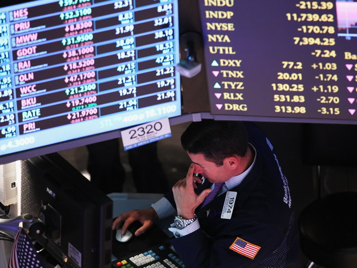 Cele 4 companii care vor decide soarta pieţei de capital americane: Amazon, Meta, Microsoft şi Alphabet îşi anunţă toate rezultatele financiare la noapte. „Va fi haotic”