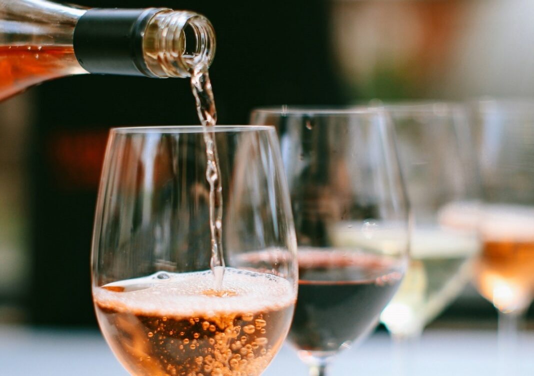 Chiar și consumul redus de alcool poate afecta sănătatea creierului și fluxul sanguin cerebral, potrivit unui nou studiu