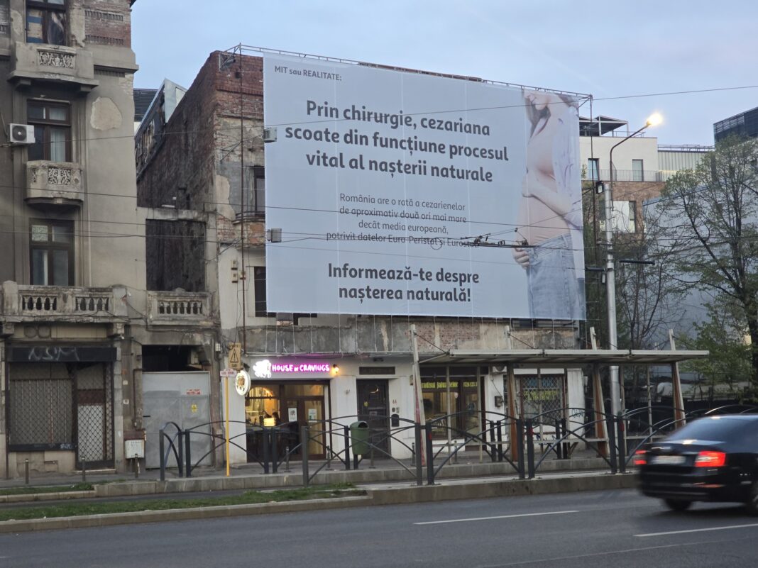 Ciprian Ciucu a convins două mari firme de publicitate să dea jos panourile cu mesajele anticezariană din București