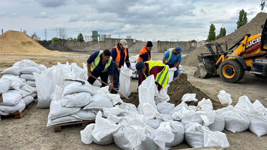 Cod galben de inundaţii pe râuri din judeţele Alba şi Cluj, în orele următoare