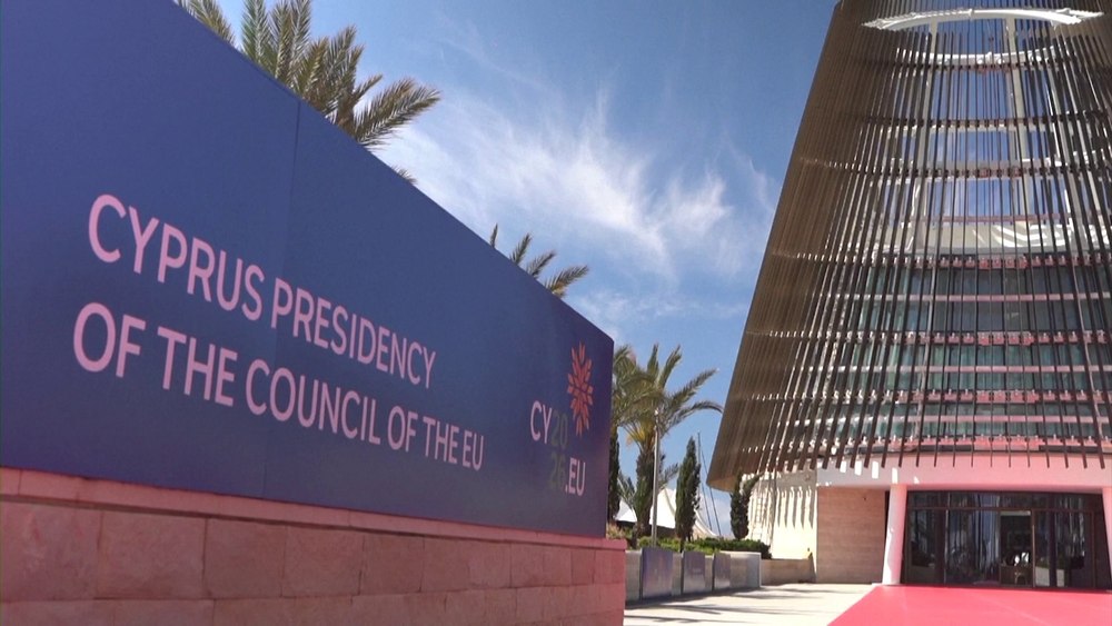 Cum au devenit disfuncționale reuniunile liderilor UE. Agenda Consiliului de criză din Cipru