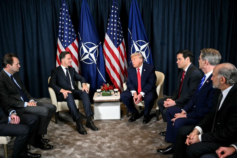 Cum poate submina Donald Trump NATO din interior. Este timpul pentru o altfel de Alianță Nord-Atlantică?