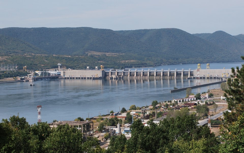 Cum se poate tripla valoarea companiilor de stat. Planul în trei pași: management privat, control DNA și onorarii de succes în acțiuni