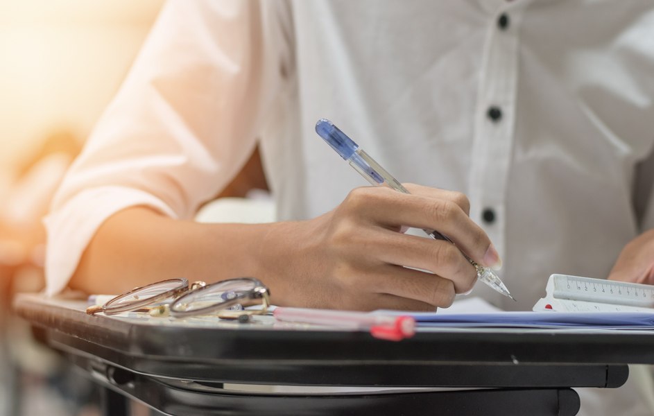 Dezbatere aprinsă în educație: Lipsa de transparență de la olimpiade ajunge pe masa Ministerului. Ce schimbări cer elevii